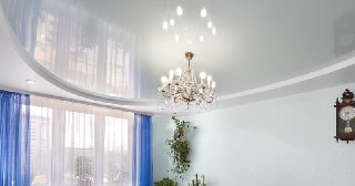 Глянцевый потолок Лесной, цена от 4511 руб.